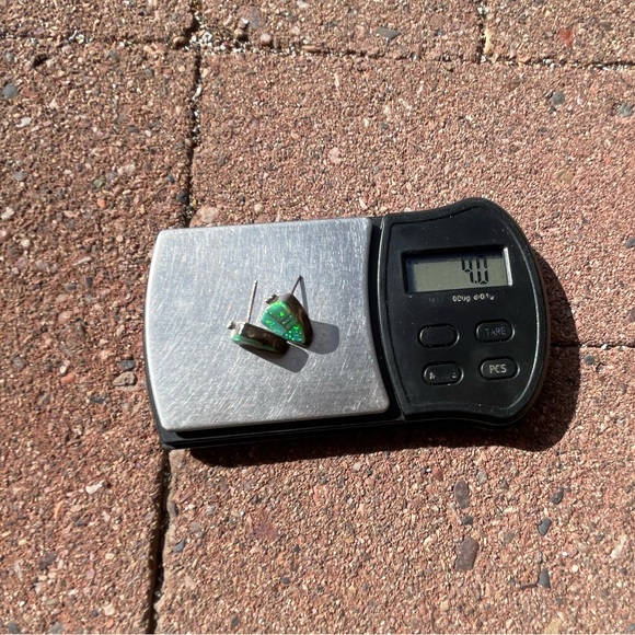 Kay Johnson stamped artisan 925 sterling flashy green opal shield earrings - Picture 15 of 17